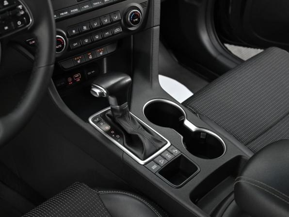 Kia Sportage IV с пробегом 2018 года, цена 1 599 000 рублей, 195000 км, внедорожник, Автокод Объявления