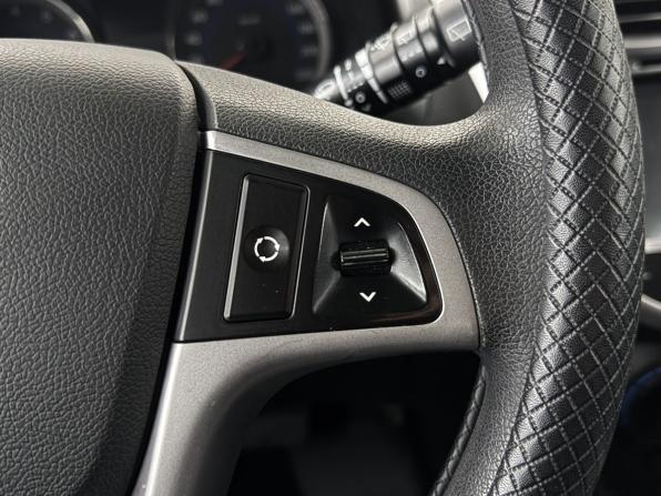 Hyundai Solaris I с пробегом 2014 года, цена 930 000 рублей, 149849 км, хэтчбек, Автокод Объявления