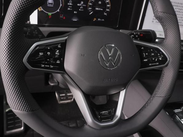 Volkswagen Tiguan III (China Market) с пробегом 2026 года, цена 4 999 000 рублей, 90 км, внедорожник, Автокод Объявления