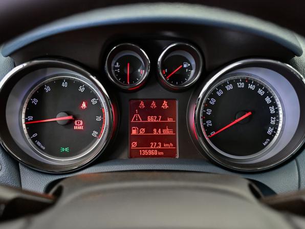 Opel Mokka I с пробегом 2012 года, цена 1 040 000 рублей, 135959 км, внедорожник, Автокод Объявления