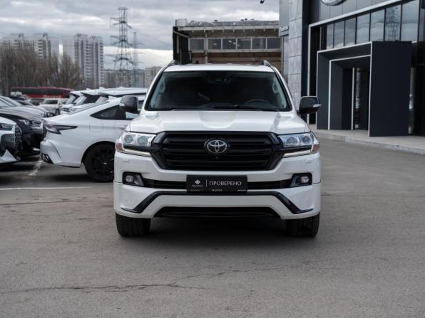 Toyota Land Cruiser 200 Series Рестайлинг 2 с пробегом 2017 года, цена 5 800 000 рублей, 197309 км, внедорожник, Автокод Объявления