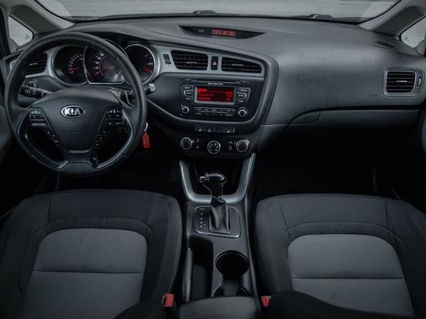 Kia Ceed II с пробегом 2015 года, цена 990 000 рублей, 113026 км, универсал, Автокод Объявления