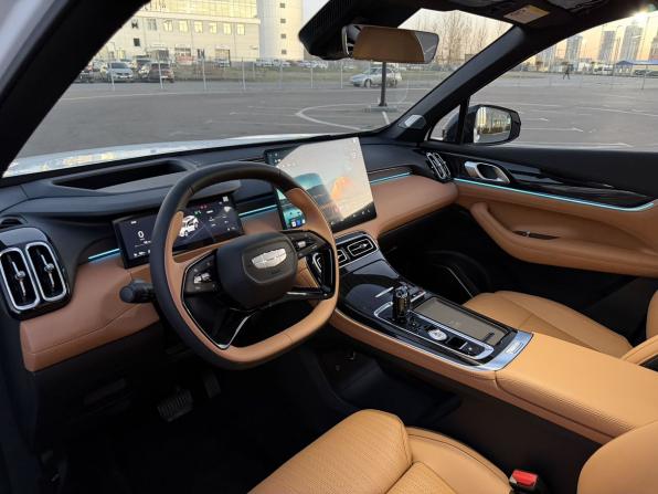 Geely Atlas II с пробегом 2026 года, цена 3 250 000 рублей, 25 км, внедорожник, Автокод Объявления