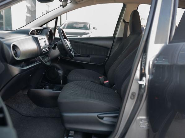 Toyota Vitz III (XP130) Рестайлинг 2 с пробегом 2017 года, цена 950 000 рублей, 76000 км, хэтчбек, Автокод Объявления