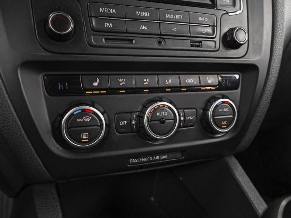 Volkswagen Jetta VI с пробегом 2014 года, цена 1 167 000 рублей, 228318 км, седан, Автокод Объявления