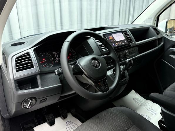 Volkswagen Caravelle T6 с пробегом 2015 года, цена 2 549 000 рублей, 242017 км, минивэн, Автокод Объявления