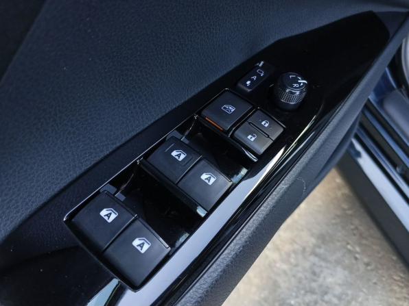Toyota Camry VIII (XV70) с пробегом 2018 года, цена 2 549 000 рублей, 179605 км, седан, Автокод Объявления