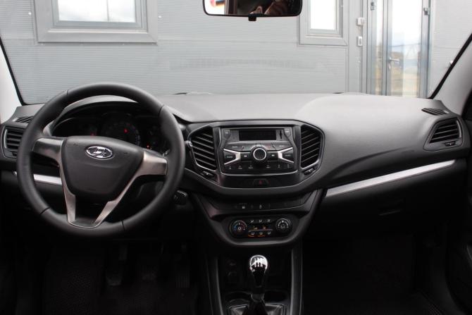 Lada (ВАЗ) Vesta I с пробегом 2017 года, цена 775 000 рублей, 169982 км, седан, Автокод Объявления