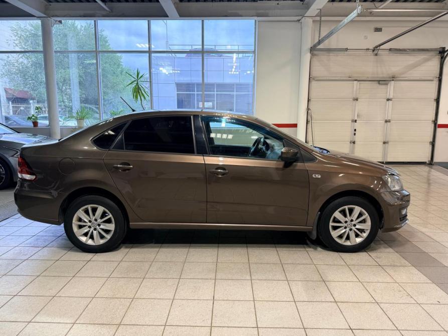 Volkswagen Polo V Рестайлинг Челябинск  - изображение 8