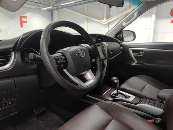 Toyota Fortuner II с пробегом 2018 года, цена 3 890 000 рублей, 104931 км, внедорожник, Автокод Объявления
