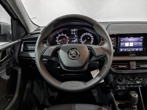 Skoda Rapid II с пробегом 2021 года, цена 1 555 000 рублей, 72188 км, лифтбек, Автокод Объявления