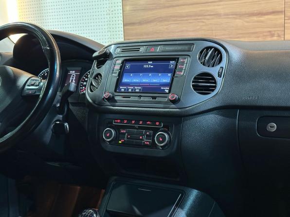 Volkswagen Tiguan I Рестайлинг с пробегом 2011 года, цена 1 049 000 рублей, 193738 км, внедорожник, Автокод Объявления