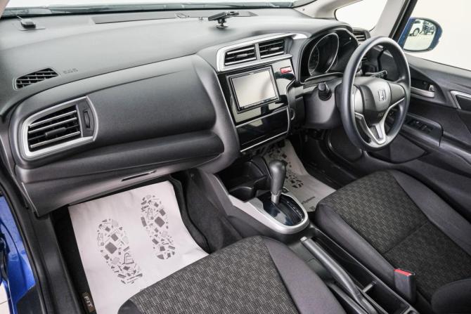 Honda Fit III с пробегом 2016 года, цена 999 000 рублей, 110212 км, хэтчбек, Автокод Объявления
