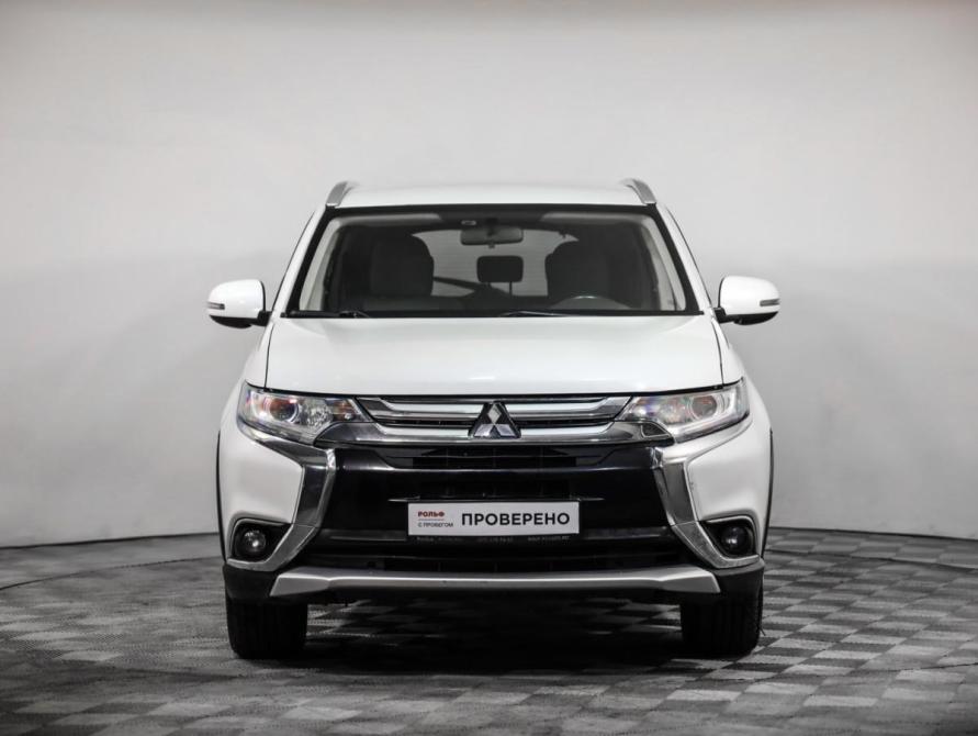 Mitsubishi Outlander III Рестайлинг 2 Санкт-Петербург  - изображение 2