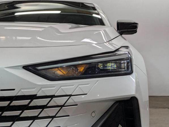Changan UNI-V I с пробегом 2023 года, цена 2 250 000 рублей, 32676 км, лифтбек, Автокод Объявления