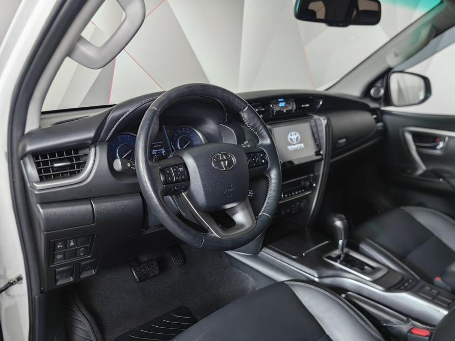 Toyota Fortuner II Рестайлинг Москва  - изображение 18