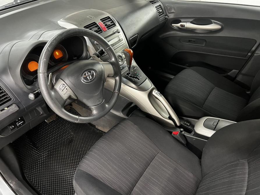 Toyota Auris I Ярославль  - изображение 9