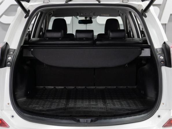 Toyota RAV4 IV (XA40) Рестайлинг с пробегом 2015 года, цена 2 320 000 рублей, 130367 км, внедорожник, Автокод Объявления