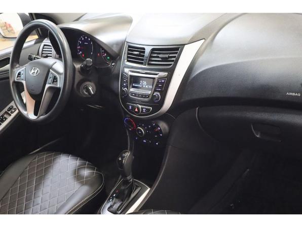 Hyundai Solaris I Рестайлинг с пробегом 2015 года, цена 1 249 000 рублей, 237138 км, седан, Автокод Объявления