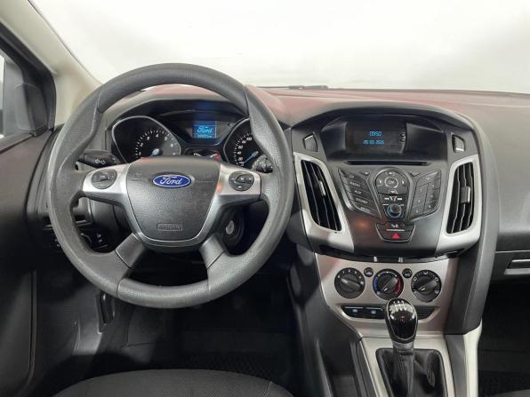 Ford Focus III с пробегом 2014 года, цена 620 000 рублей, 249921 км, хэтчбек, Автокод Объявления