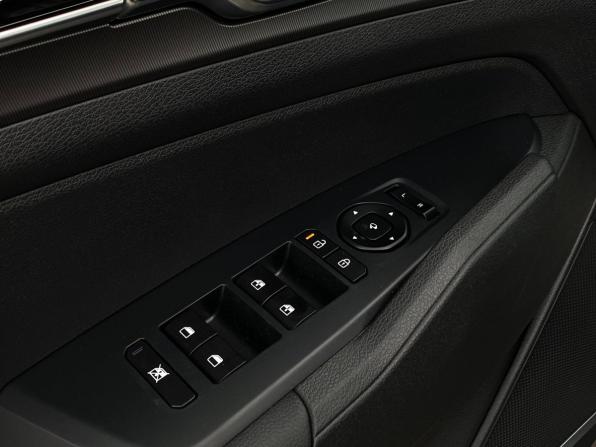 Новый Kia Sportage V Рестайлинг 2026 года, цена 4 800 000 рублей, внедорожник, Автокод Объявления