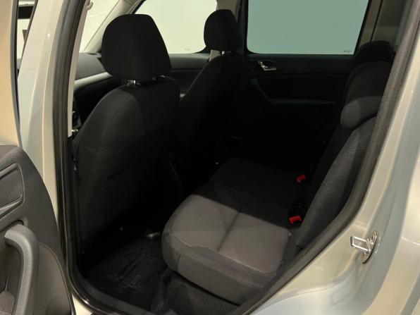 Skoda Yeti I Рестайлинг с пробегом 2014 года, цена 899 000 рублей, 210092 км, внедорожник, Автокод Объявления