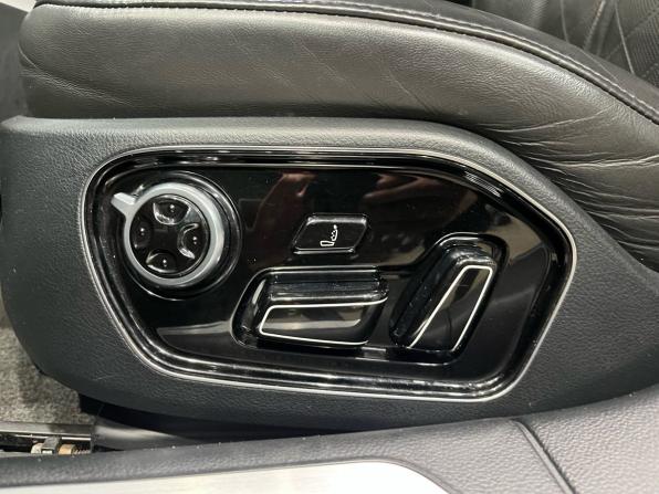 Audi A8 III (D4) с пробегом 2012 года, цена 1 650 000 рублей, 256502 км, седан, Автокод Объявления