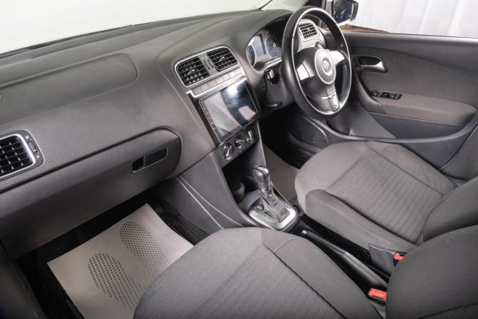 Volkswagen Polo V с пробегом 2013 года, цена 929 000 рублей, 114200 км, хэтчбек, Автокод Объявления