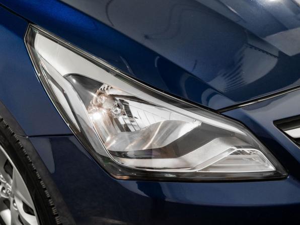 Hyundai Solaris I Рестайлинг с пробегом 2015 года, цена 849 500 рублей, 208845 км, хэтчбек, Автокод Объявления