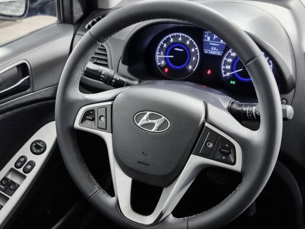 Hyundai Solaris I с пробегом 2012 года, цена 799 000 рублей, 144514 км, хэтчбек, Автокод Объявления