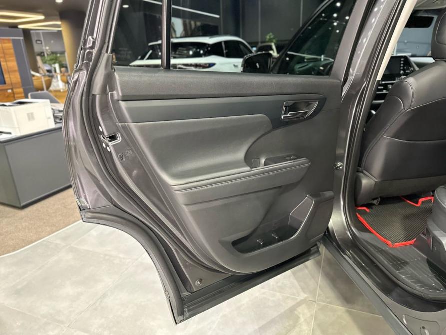 Toyota Highlander IV (XU70) Тюмень  - изображение 10
