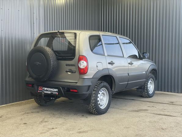 Chevrolet Niva I Рестайлинг с пробегом 2013 года, цена 570 000 рублей, 158271 км, внедорожник, Автокод Объявления