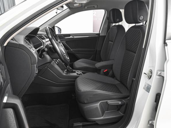 Volkswagen Tiguan II с пробегом 2018 года, цена 2 299 000 рублей, 177170 км, внедорожник, Автокод Объявления