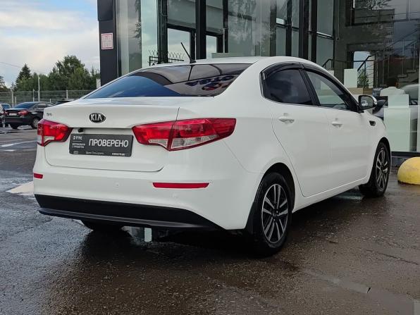 Kia Rio III Рестайлинг с пробегом 2015 года, цена 870 000 рублей, 111467 км, седан, Автокод Объявления