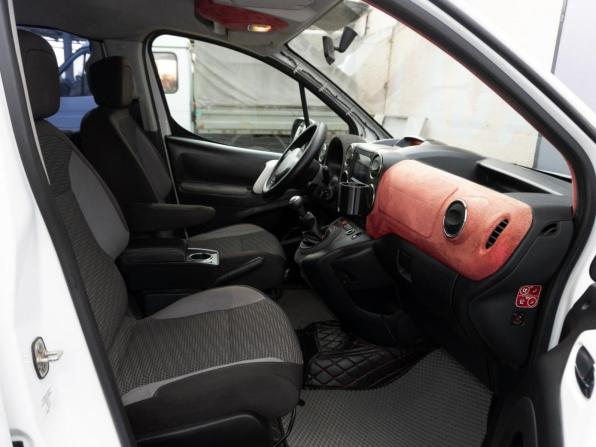 Peugeot Partner II Рестайлинг с пробегом 2012 года, цена 799 000 рублей, 198357 км, компактвэн, Автокод Объявления