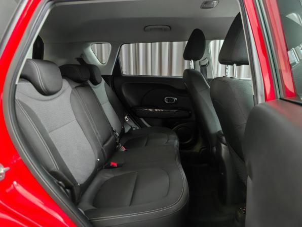 Kia Soul II Рестайлинг с пробегом 2018 года, цена 1 360 000 рублей, 171081 км, хэтчбек, Автокод Объявления