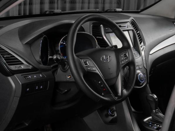 Hyundai Santa Fe III с пробегом 2013 года, цена 1 729 000 рублей, 227228 км, внедорожник, Автокод Объявления