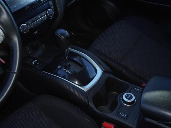 Nissan Qashqai II с пробегом 2014 года, цена 1 396 000 рублей, 208079 км, внедорожник, Автокод Объявления