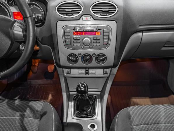 Ford Focus II Рестайлинг с пробегом 2011 года, цена 581 158 рублей, 265333 км, хэтчбек, Автокод Объявления