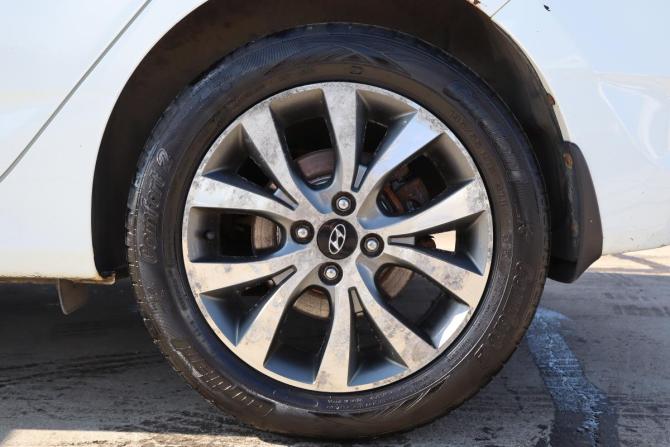 Hyundai Solaris I с пробегом 2014 года, цена 829 000 рублей, 122000 км, хэтчбек, Автокод Объявления