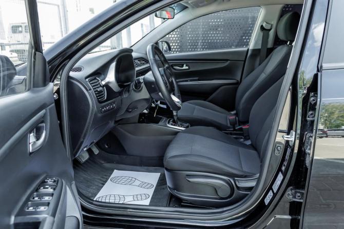 Kia Rio IV Рестайлинг с пробегом 2021 года, цена 1 394 000 рублей, 22000 км, хэтчбек, Автокод Объявления