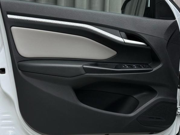 Lada (ВАЗ) Vesta I с пробегом 2021 года, цена 1 099 000 рублей, 137600 км, седан, Автокод Объявления