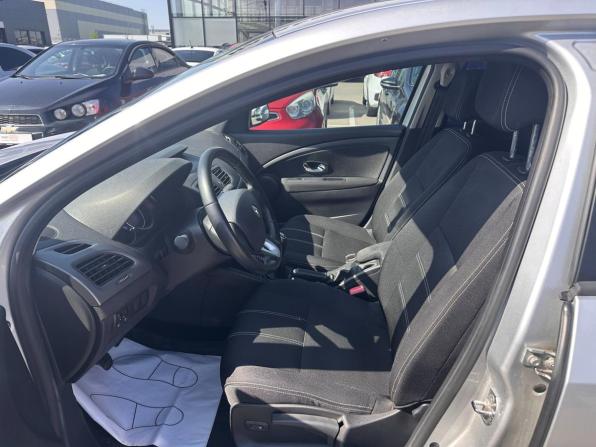 Renault Fluence I Рестайлинг с пробегом 2013 года, цена 800 000 рублей, 122659 км, седан, Автокод Объявления