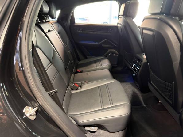 Porsche Cayenne III Рестайлинг с пробегом 2024 года, цена 19 200 000 рублей, 17181 км, внедорожник, Автокод Объявления