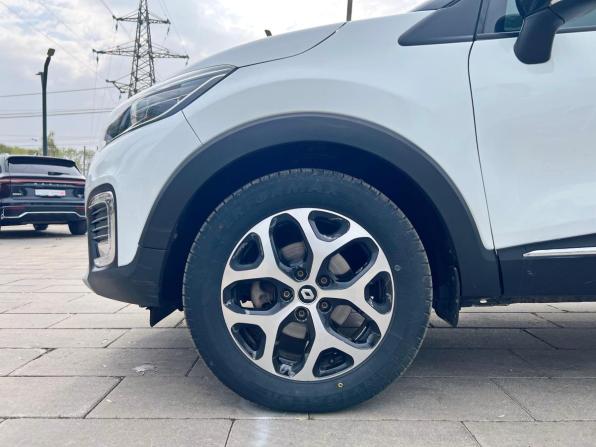 Renault Kaptur I с пробегом 2016 года, цена 1 556 300 рублей, 88974 км, внедорожник, Автокод Объявления
