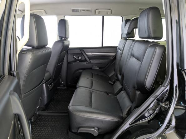 Mitsubishi Pajero IV Рестайлинг 2 с пробегом 2014 года, цена 2 450 000 рублей, 140494 км, внедорожник, Автокод Объявления