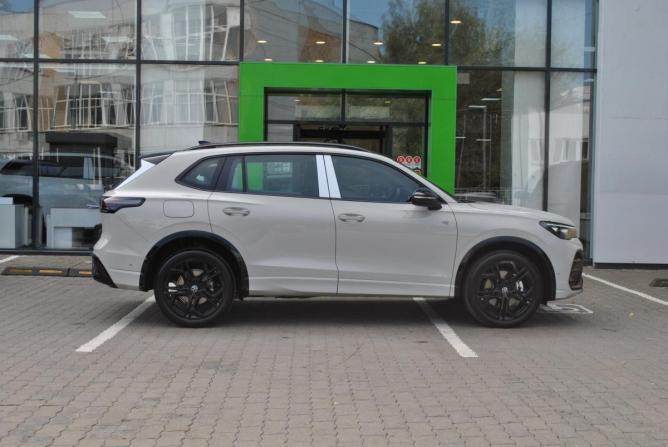 Volkswagen Tiguan III (China Market) с пробегом 2026 года, цена 4 990 000 рублей, 10 км, внедорожник, Автокод Объявления