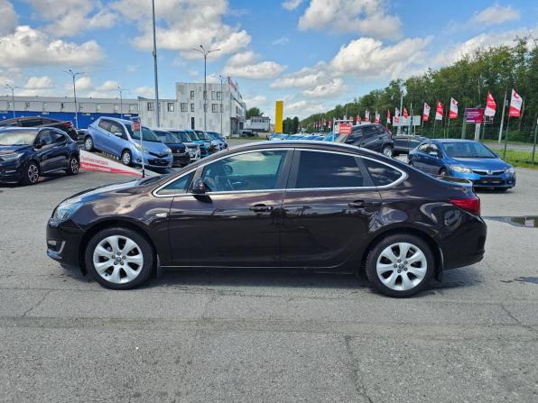 Opel Astra J Рестайлинг с пробегом 2014 года, цена 849 995 рублей, 83796 км, седан, Автокод Объявления