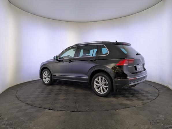 Volkswagen Tiguan II с пробегом 2018 года, цена 2 650 000 рублей, 168658 км, внедорожник, Автокод Объявления