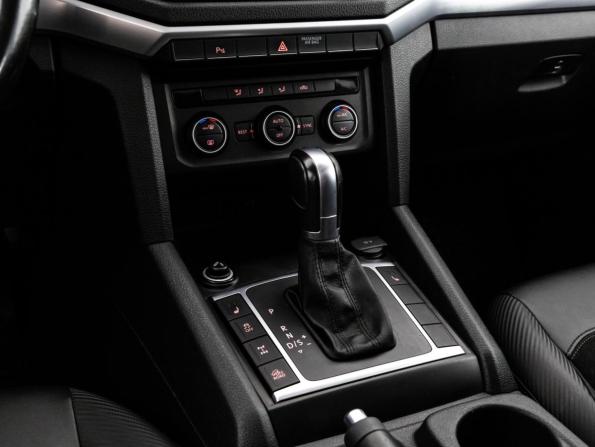 Volkswagen Amarok I Рестайлинг с пробегом 2018 года, цена 2 949 000 рублей, 162235 км, offers.body_type.unknown, Автокод Объявления